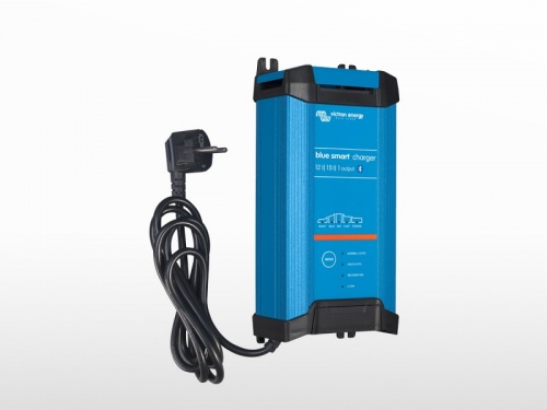 Chargeur de batterie VICTRON Blue Smart IP22 12/15 - 3 SORTIES