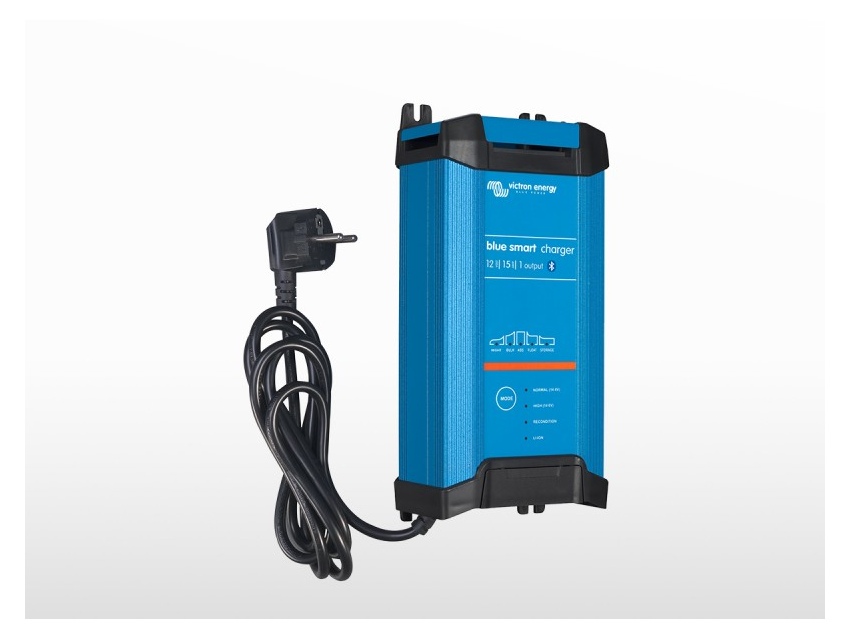 Chargeur de batterie VICTRON Blue Smart IP22 12/15 - 3 SORTIES
